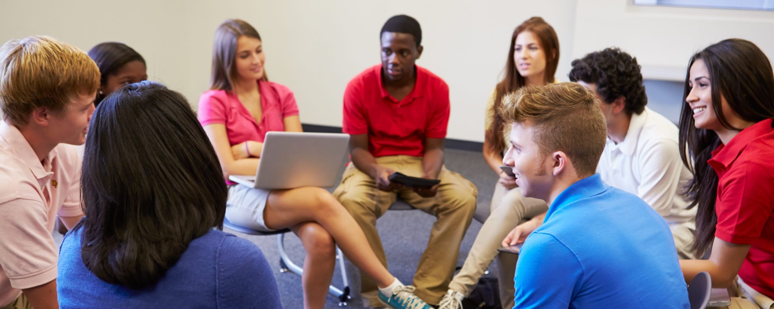 Suggesting class discussion prompts